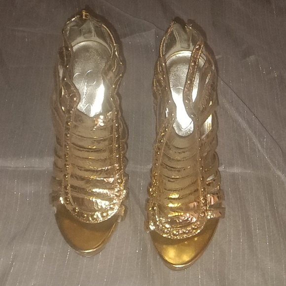 Jessica Simpson Size 5.5 Gold Strappy Heels - Picture 3 of 4